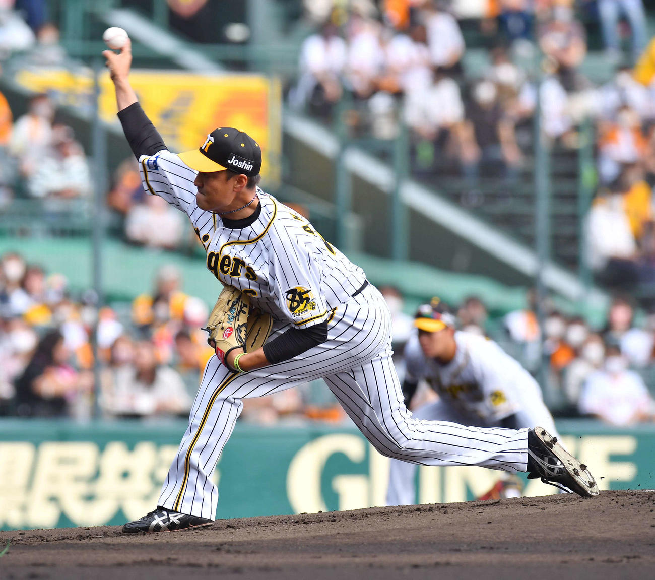 阪神対巨人　阪神先発の秋山拓巳（撮影・上田博志）