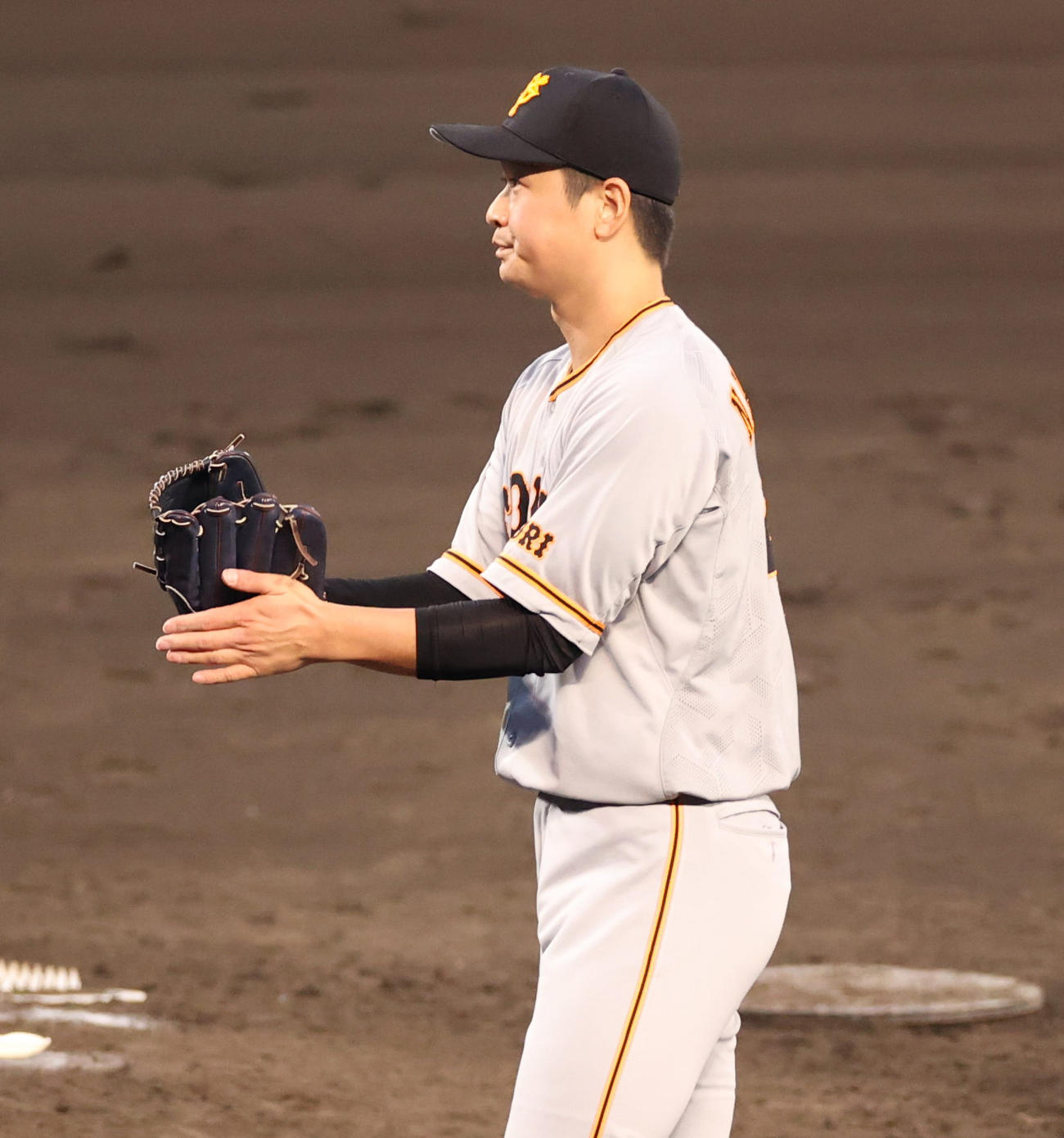 阪神対巨人　8回、この回を無失点に抑える中川皓太（撮影・清水貴仁）