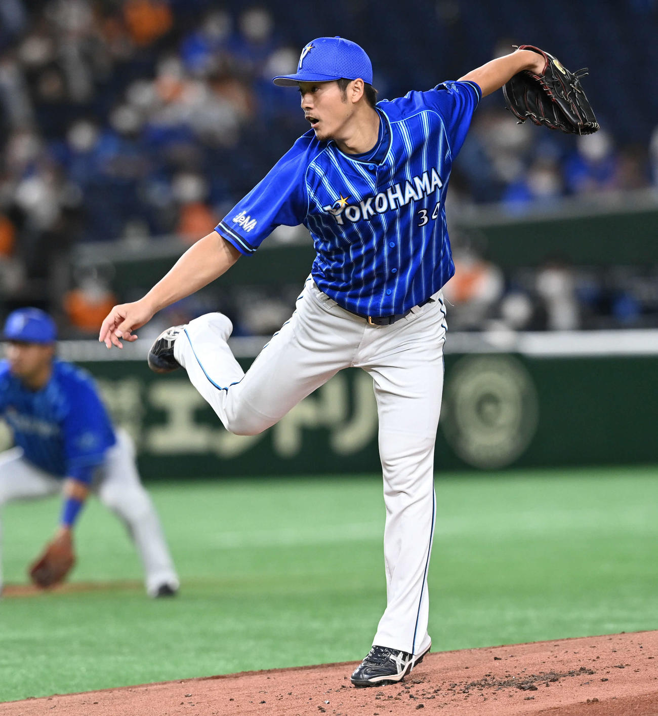 巨人対DeNA　力投するDeNA先発の平田（撮影・山崎安昭）