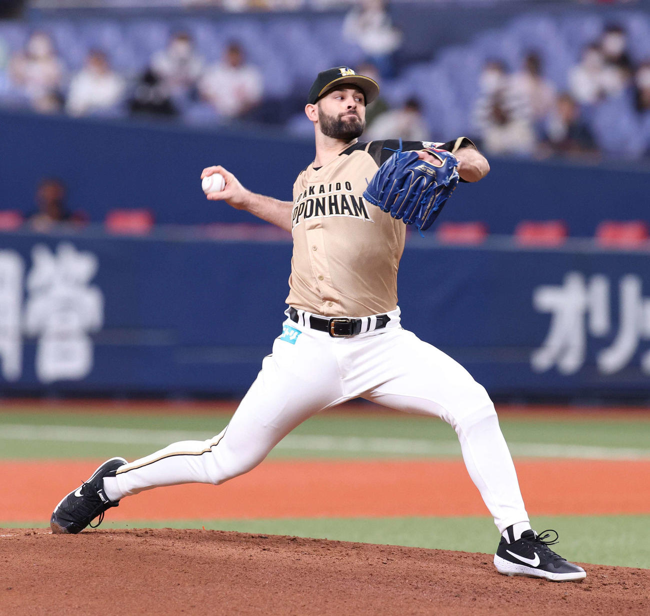 オリックス対日本ハム　力投する日本ハム先発のマルティネス（撮影・佐藤翔太）