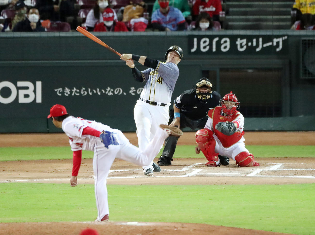 広島対阪神　6回表阪神無死、ボーアは右越え本塁打を放つ（撮影・加藤哉）
