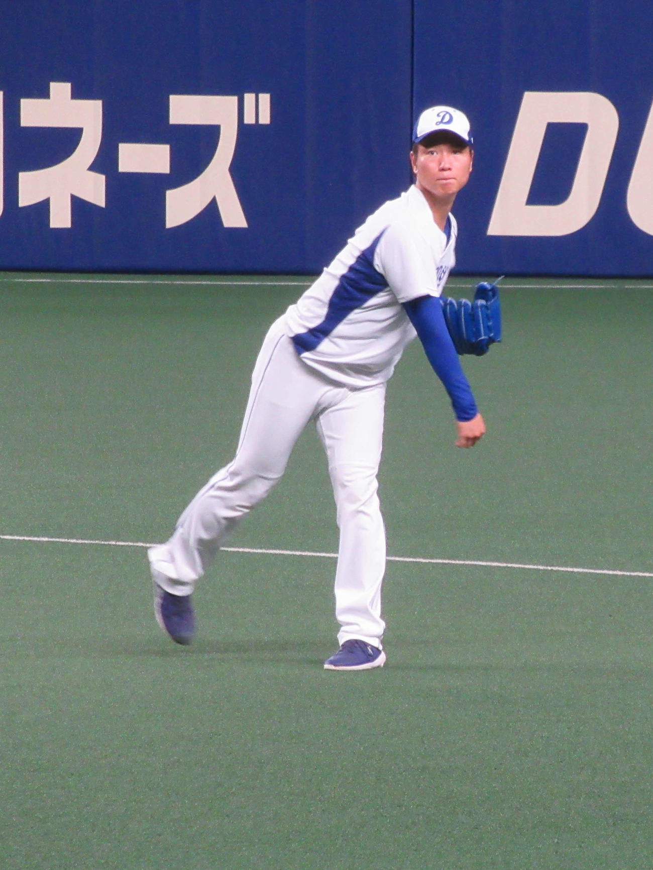 巨人戦登板へ向け調整する中日清水
