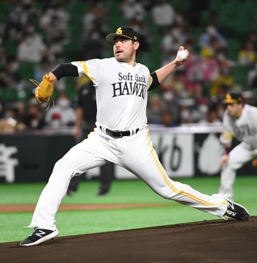 ソフトバンク対ロッテ　ソフトバンク先発のムーア（撮影・今浪浩三）
