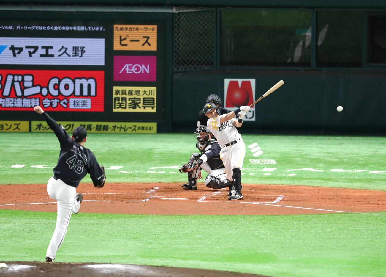 川島慶三は左前安打を放つ（撮影・梅根麻紀）