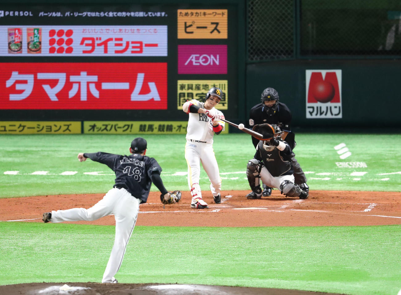 栗原陵矢は右越えに2点本塁打を放つ（撮影・梅根麻紀）