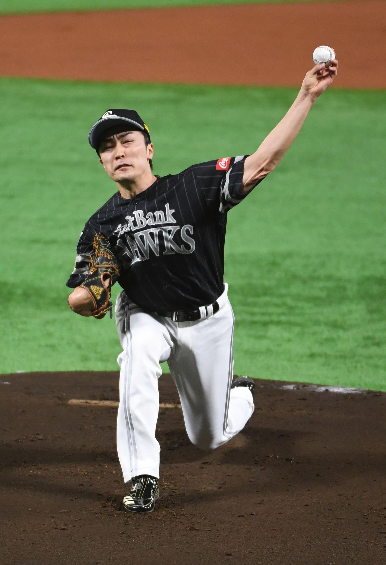 ソフトバンク対ロッテ　先発の和田毅（撮影・今浪浩三）