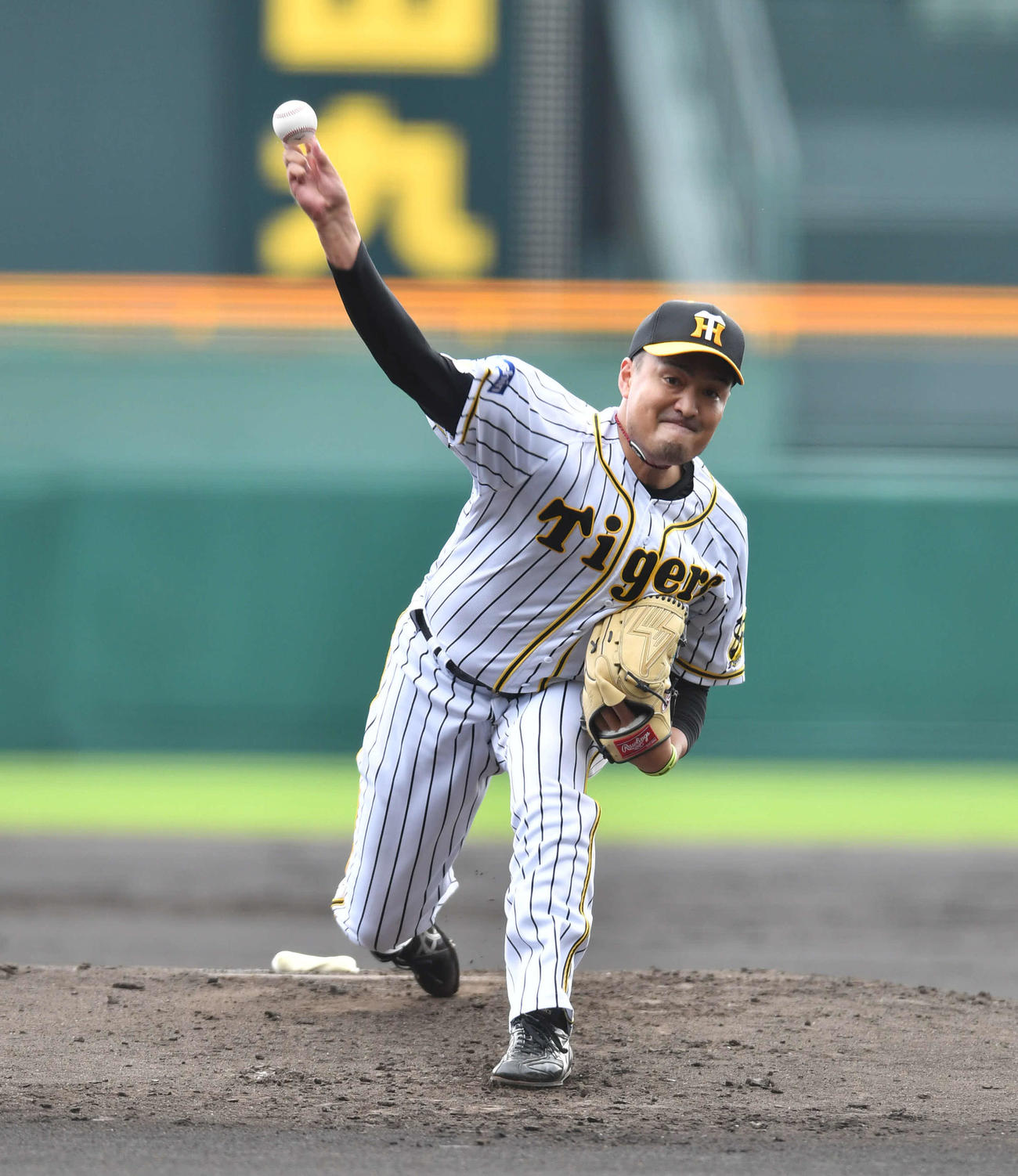 阪神対DeNA20回戦　阪神先発の秋山拓巳（撮影・岩下翔太）