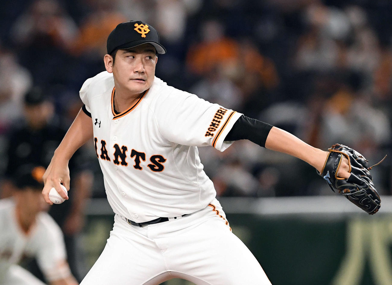 巨人対広島　先発の巨人菅野（撮影・滝沢徹郎）