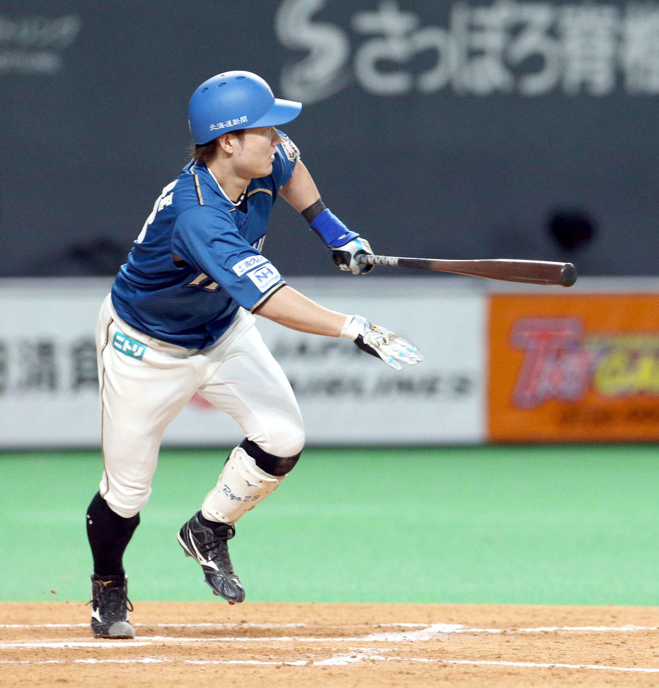 日本ハム対西武　4回裏日本ハム1死三塁、渡辺は左前適時打を放つ（撮影・佐藤翔太）