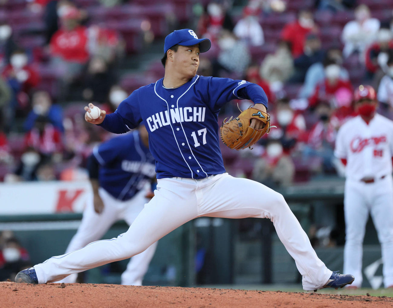 広島対中日　中日先発の柳（撮影・加藤孝規）