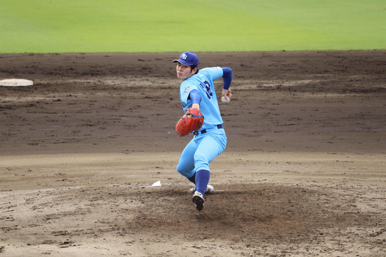 5回から延長10回まで4安打8三振に抑えた森だったが、延長10回にサヨナラの左越え適時打を浴び敗戦した（撮影・保坂淑子）