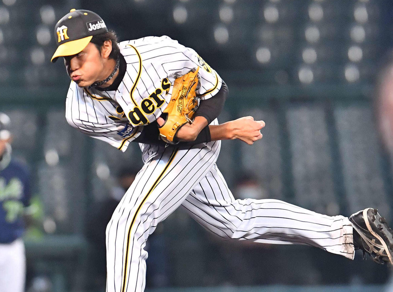 阪神対ヤクルト　162キロのストレートを投げ込む藤浪晋太郎（撮影・上田博志）
