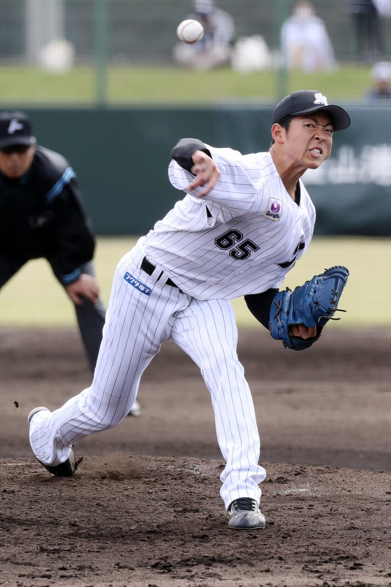 ロッテ対台湾楽天　ロッテ先発の古谷拓郎（2020年2月8日撮影）