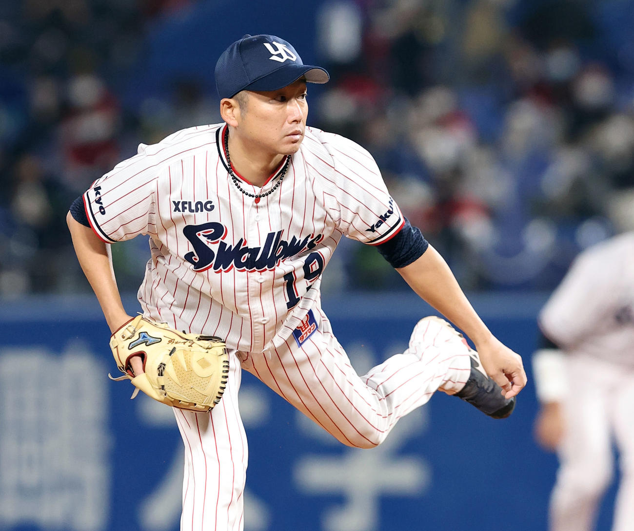 ヤクルト対巨人　力投するヤクルト先発の石川（撮影・垰建太）