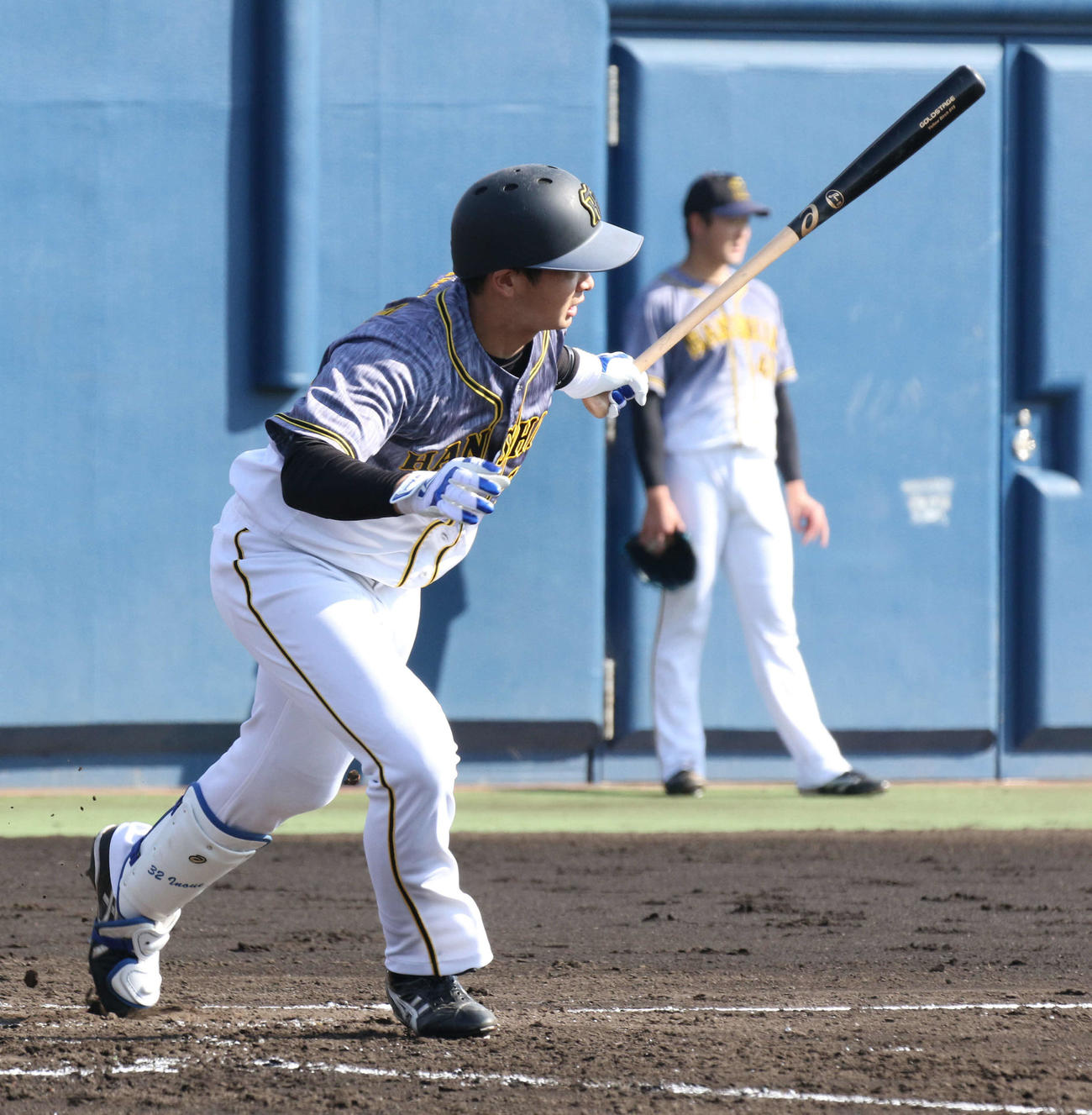 2軍オリックス戦で井上は先制の中前適時打を放つ（撮影・渦原淳）