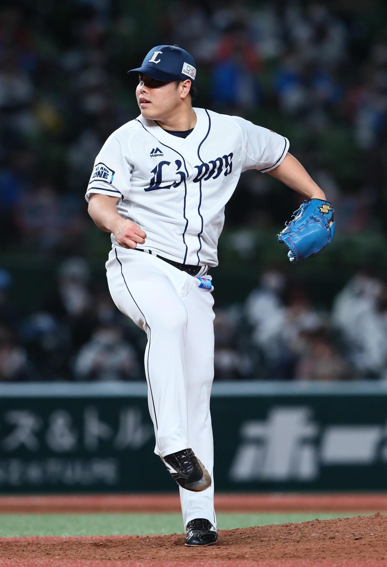西武対ロッテ　8回から2番手で登板した西武平良（撮影・足立雅史）