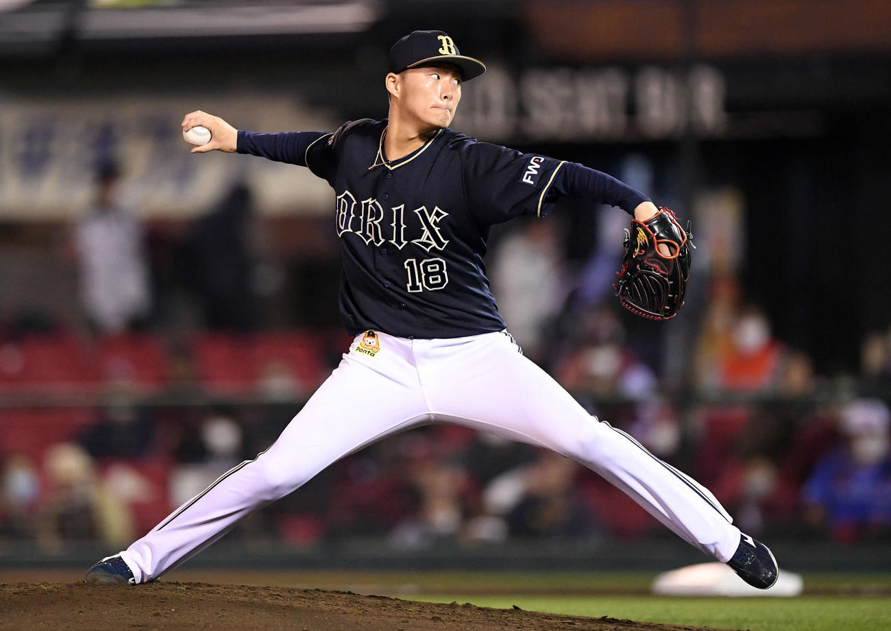楽天対オリックス　オリックス先発の山本（撮影・滝沢徹郎）
