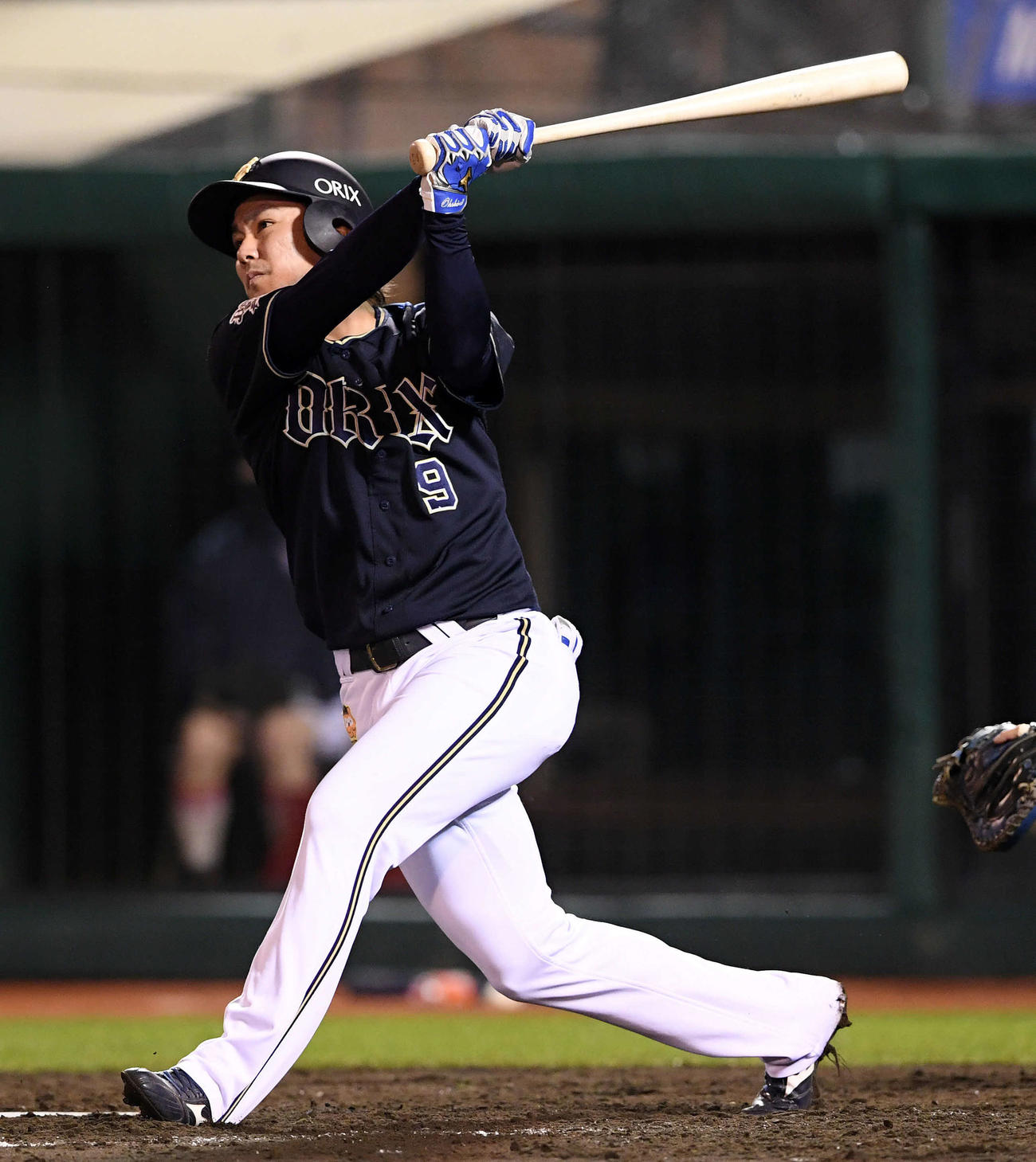 楽天対オリックス　9回表オリックス2死、大城は勝ち越しの左越えソロ本塁打を放つ（撮影・滝沢徹郎）