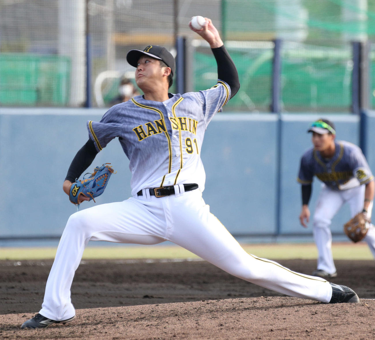 オリックス対阪神　7回裏に降板するもオリックス打線をゼロに抑えた横山雄哉（撮影・渦原淳）