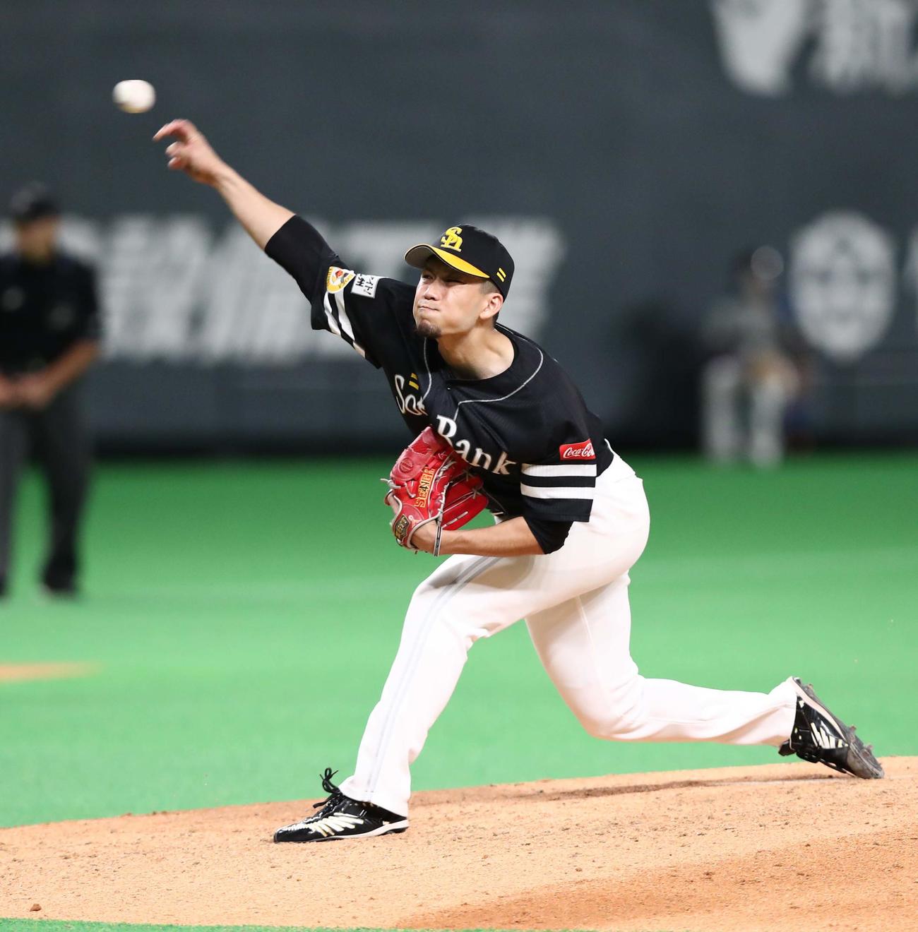 日本ハム対ソフトバンク　7回途中1失点と好投を見せる千賀（撮影・黒川智章）