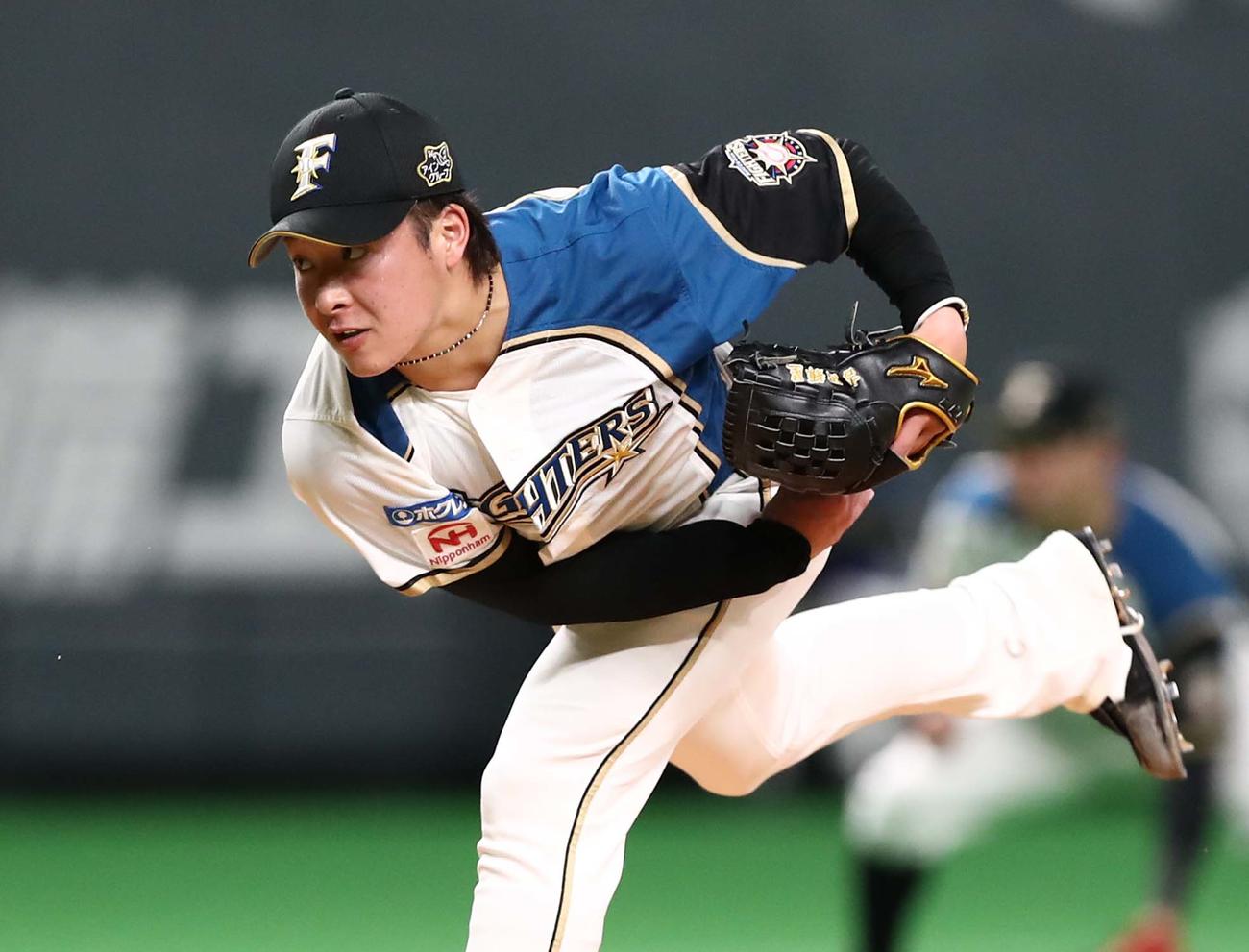 日本ハム対ソフトバンク　日本ハム先発の吉田輝（撮影・黒川智章）