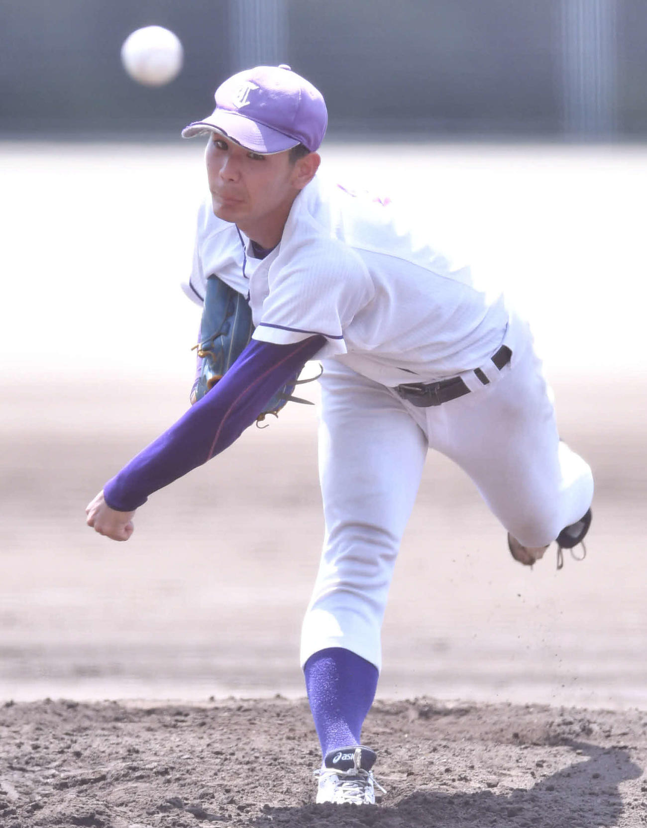関大戦に先発した天理大・森浦大輔は、4回を無失点に抑える（20年8月31日撮影）