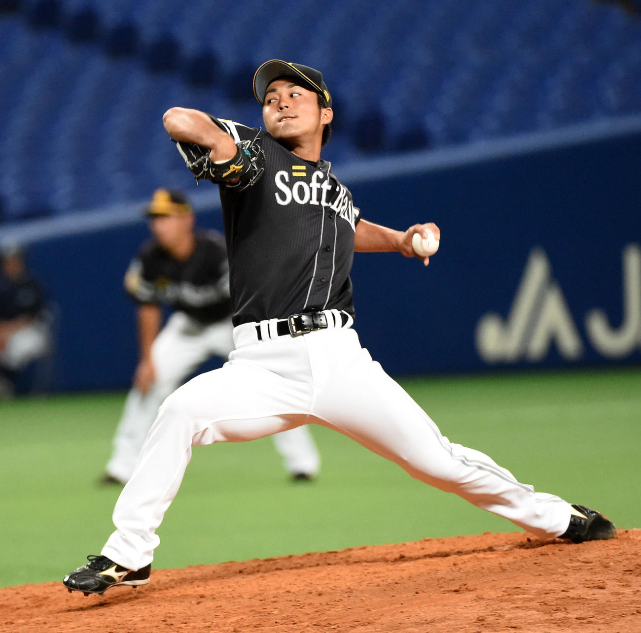 ソフトバンク島袋洋奨（2016年6月16日撮影）