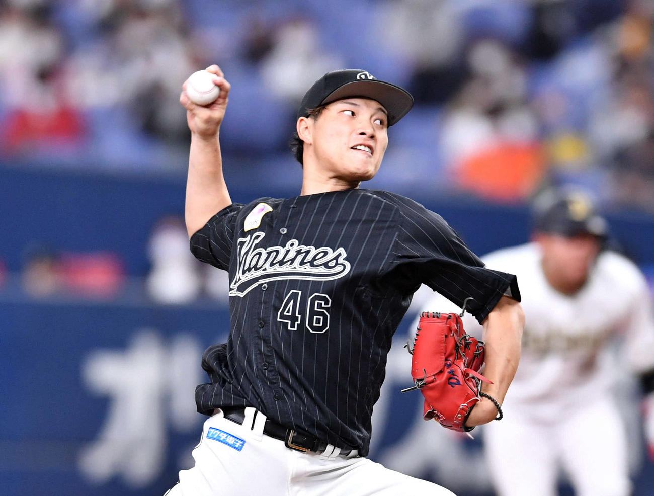 先発で力投するロッテ岩下大輝（撮影・岩下翔太）