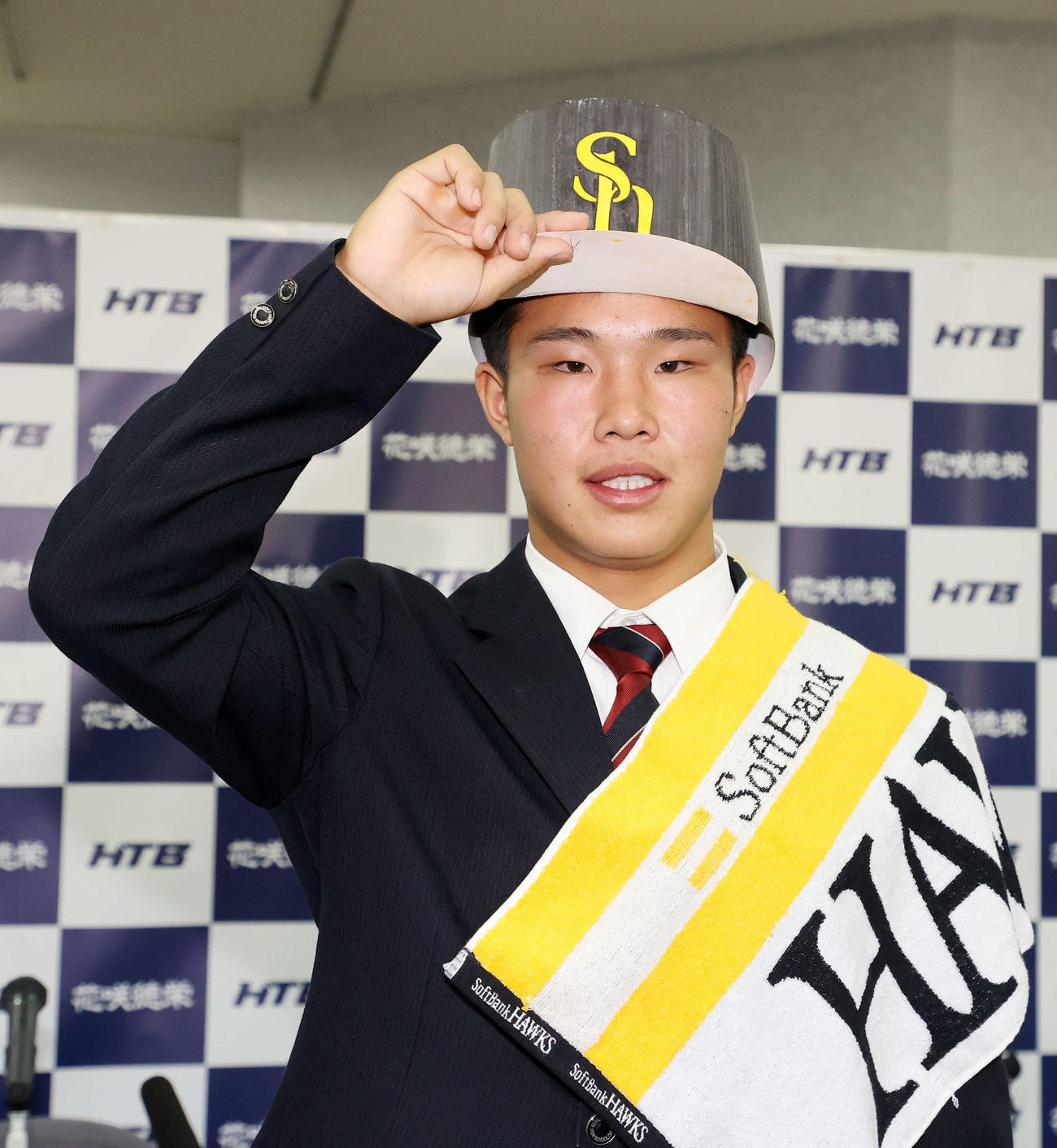 ソフトバンク1位指名された花咲徳栄・井上（撮影・鈴木正人）