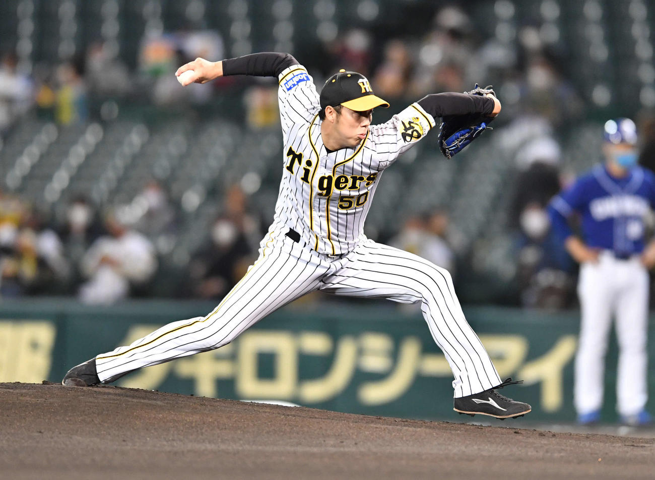 阪神対中日　阪神先発の青柳（撮影・岩下翔太）