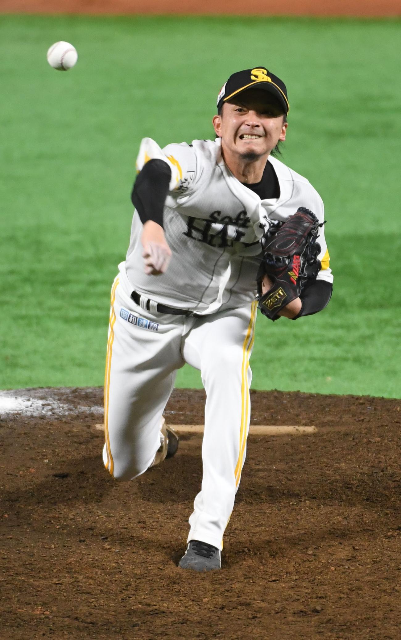 安定した投球を見せたソフトバンク東浜（20年10月17日撮影）