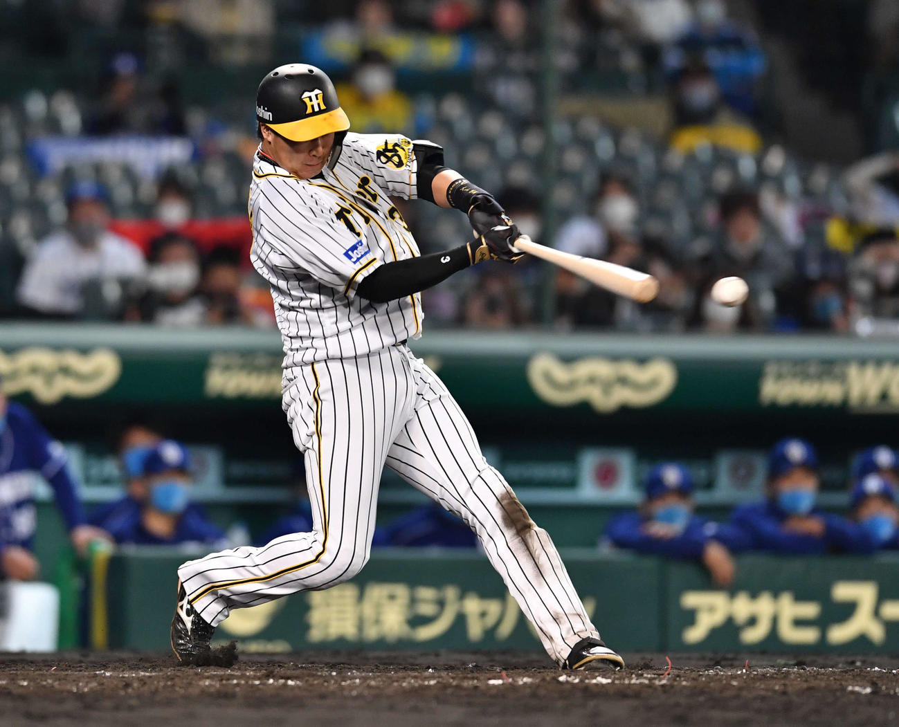 阪神対中日　5回裏阪神1死三塁、大山は中前適時打を放つ（撮影・岩下翔太）