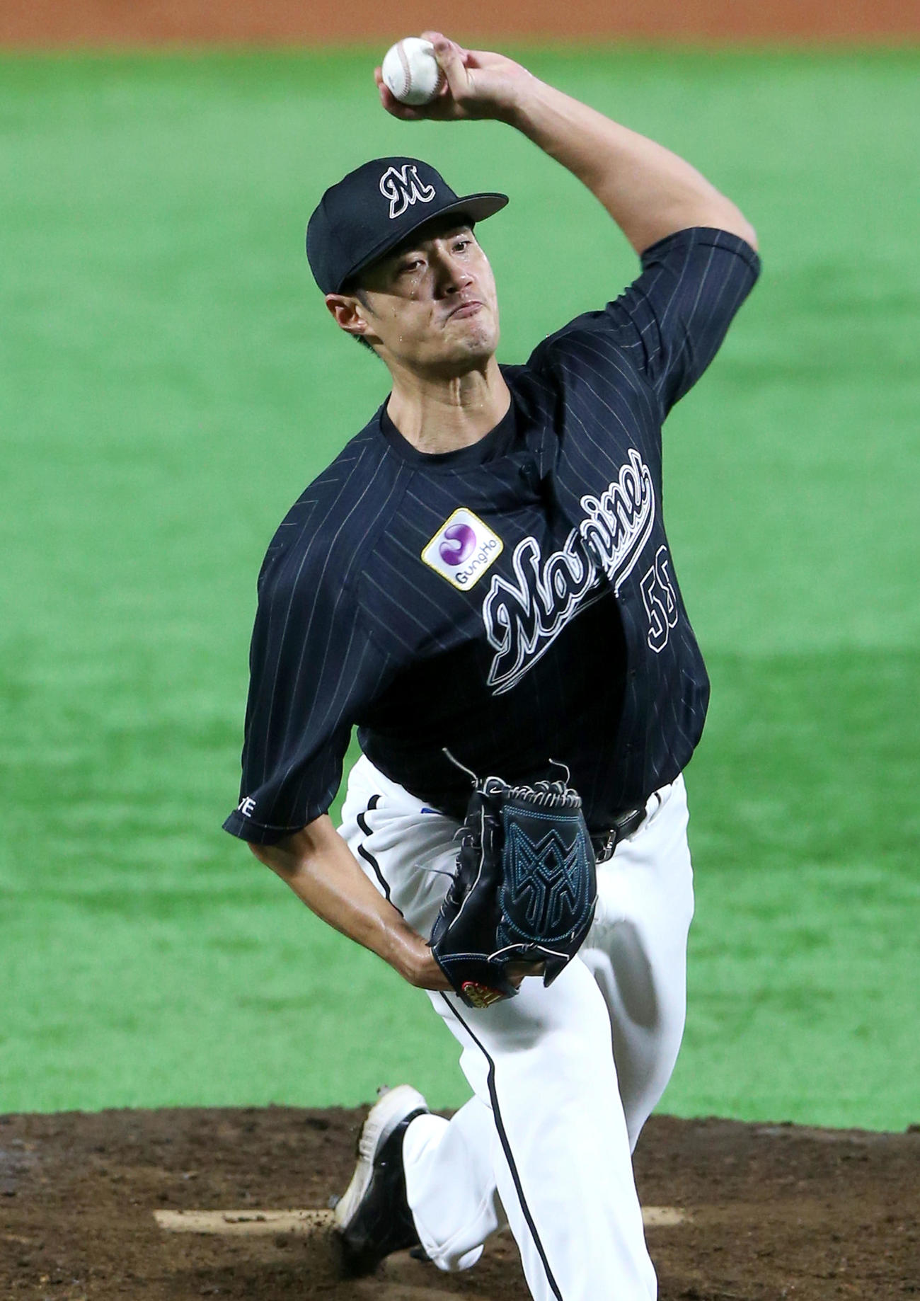 ソフトバンク対ロッテ20回戦　5回、力投するチェン・ウェイン（撮影・上山淳一）