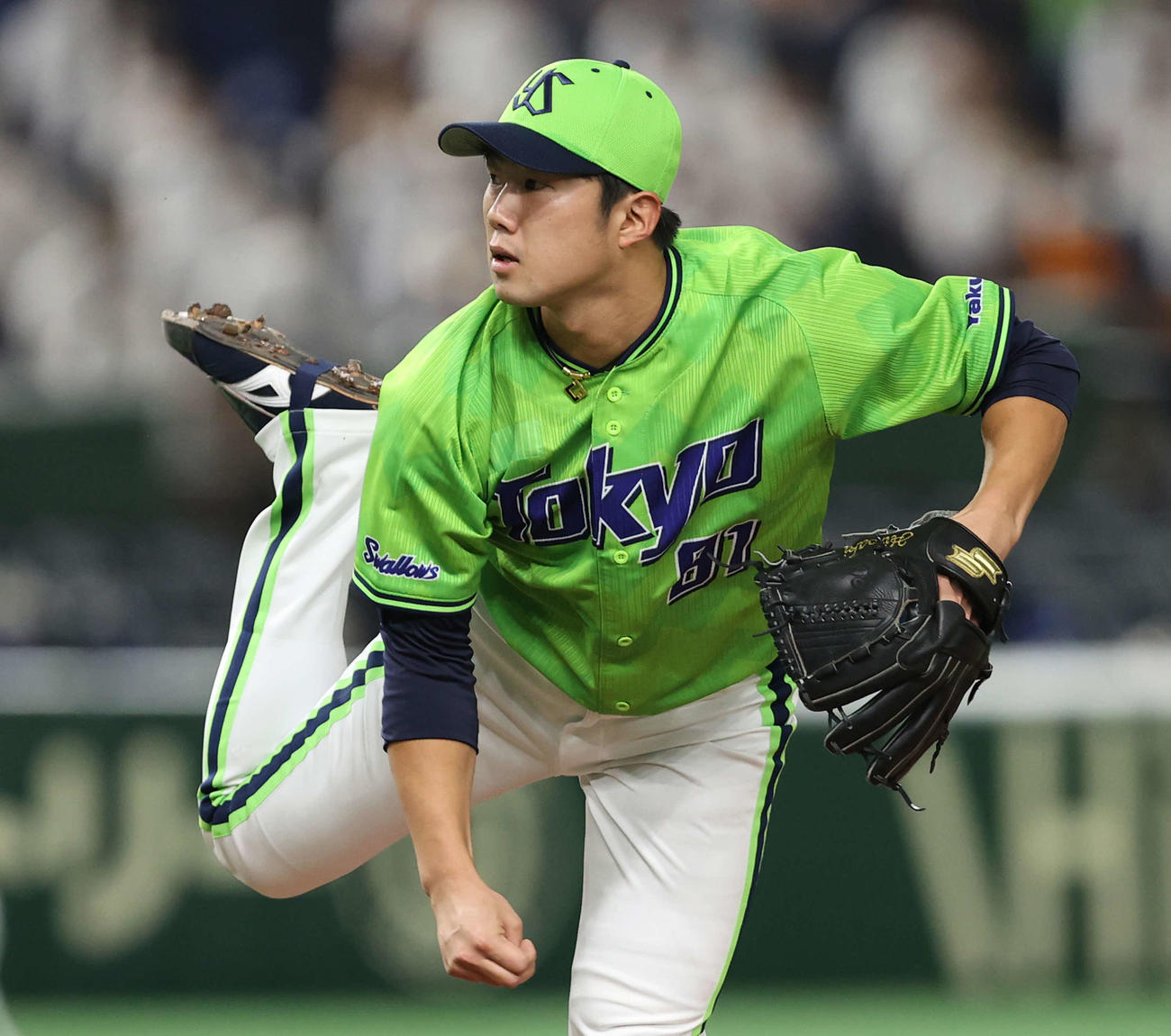 巨人対ヤクルト　力投するヤクルト先発の歳内（撮影・河野匠）