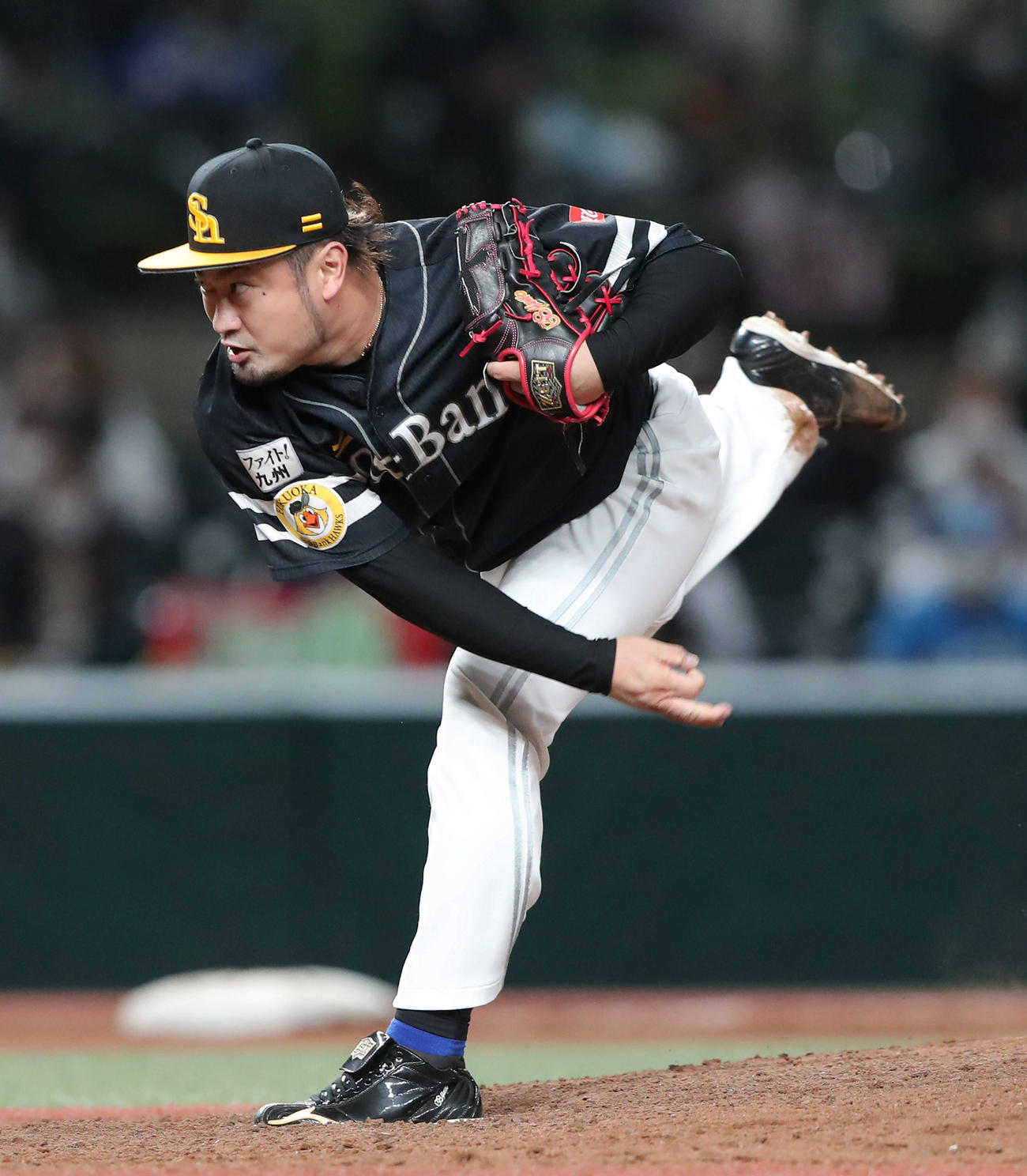 西武対ソフトバンク　9回裏西武1死三塁、力投する森（撮影・河田真司）