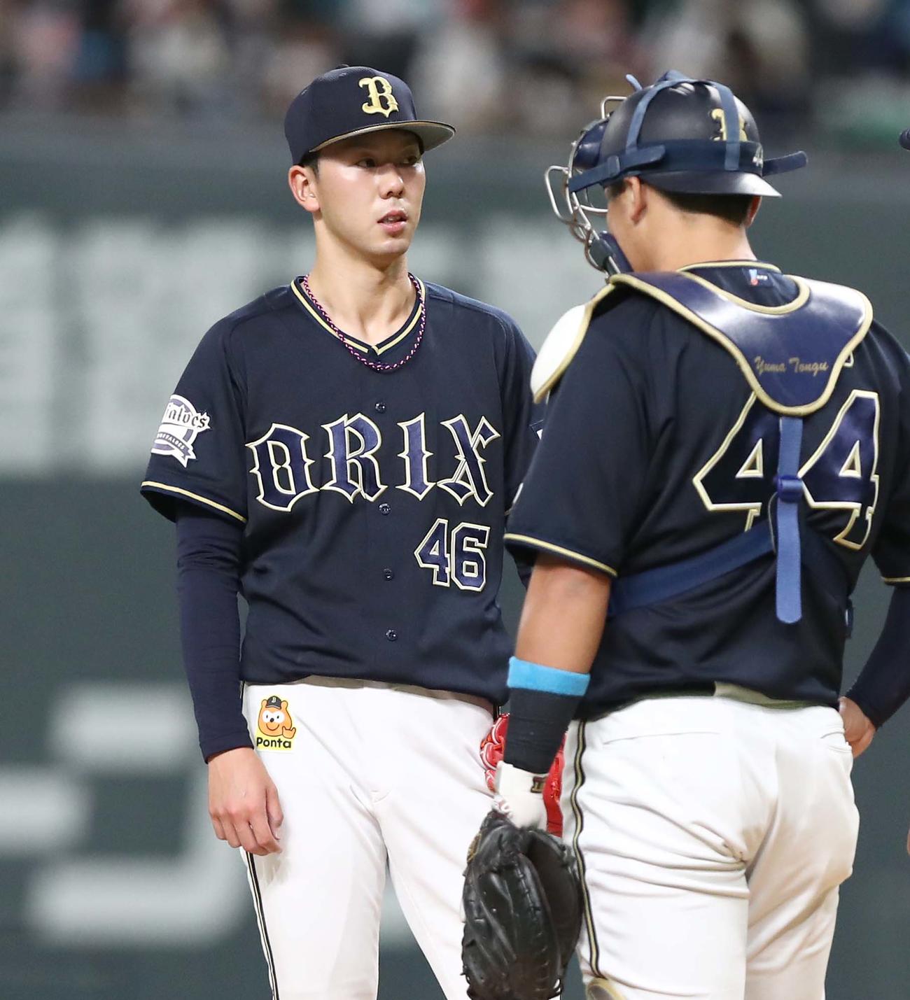日本ハム対オリックス　2回に3失点し渋い表情の本田（撮影・黒川智章）