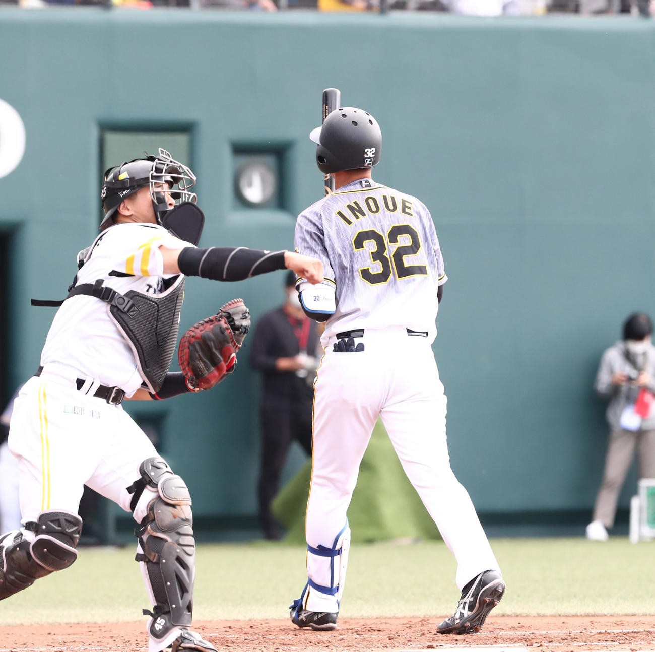 ソフトバンクとの2軍戦で2回、井上は空振りの三振に終わる（撮影・梅根麻紀）