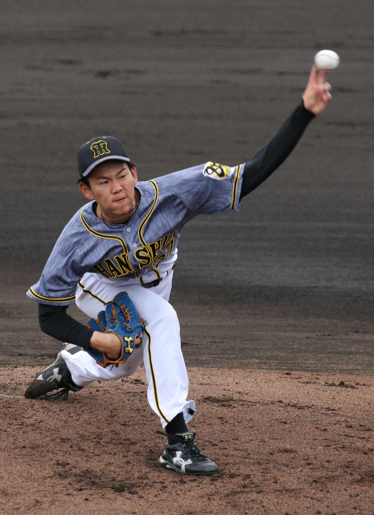 ウ・リーグ　オリックス戦に先発し5回2失点に抑えた及川（20年10月22日撮影）