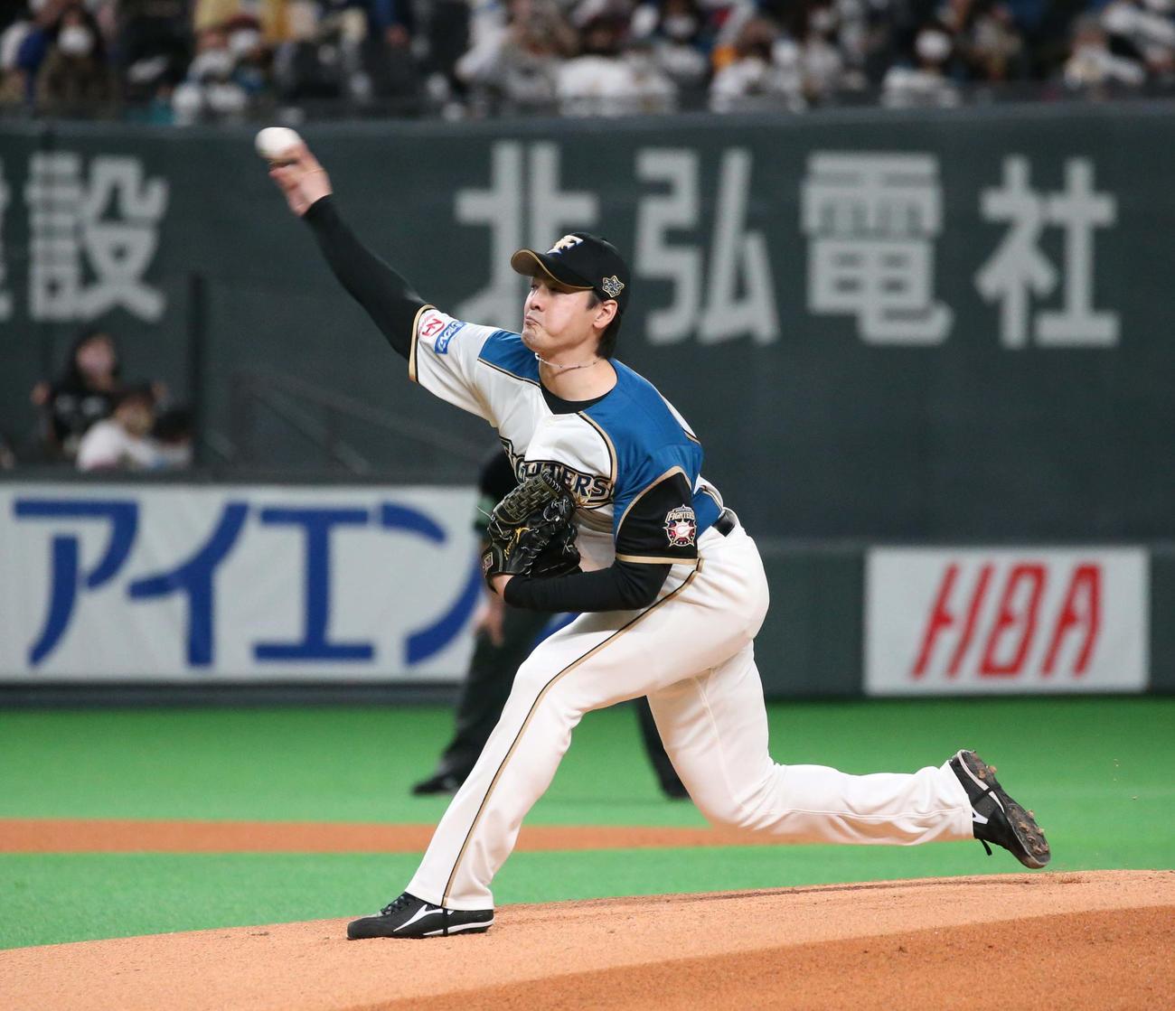 日本ハム対オリックス　力投する日本ハム先発の有原（撮影・黒川智章）