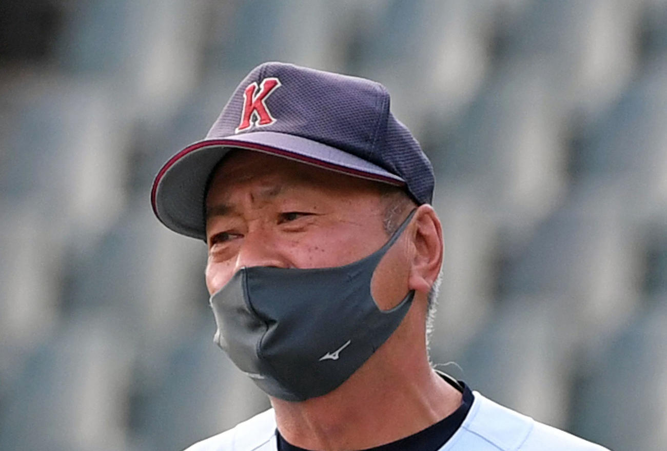 近大・田中秀昌監督（2020年10月11日撮影）