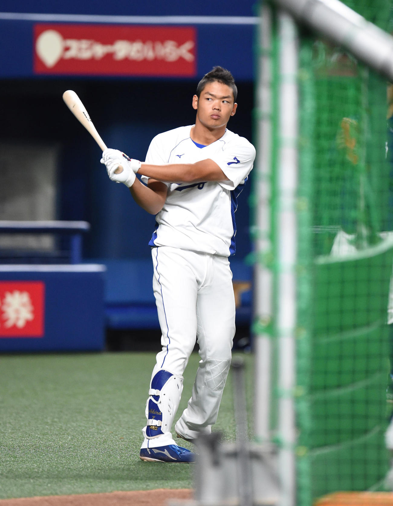 中日対DeNA　1軍に合流し試合前練習を行う根尾昂（撮影・森本幸一）