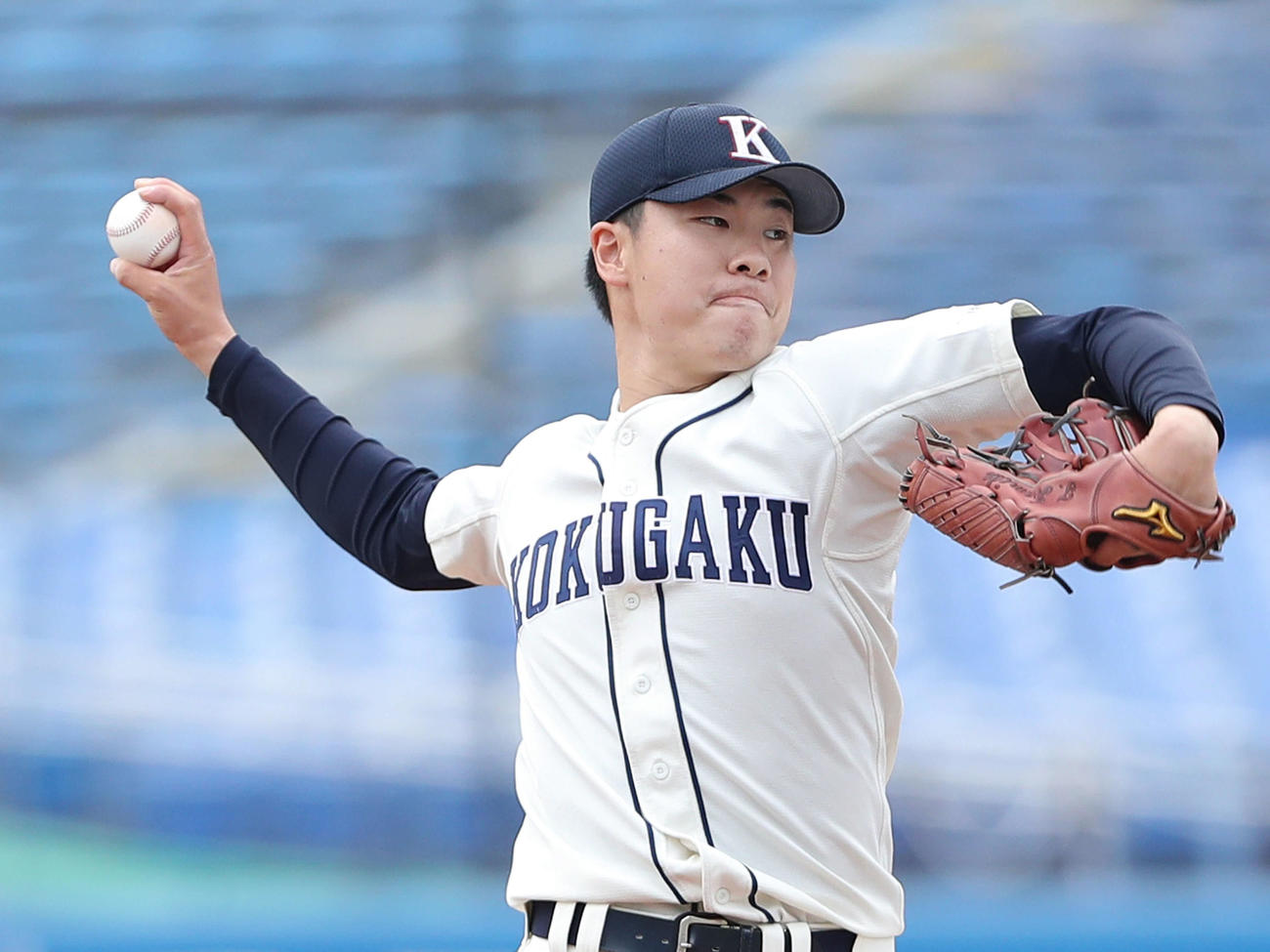 国学院大対立正大　国学院大先発の上出（撮影・河田真司）　　　