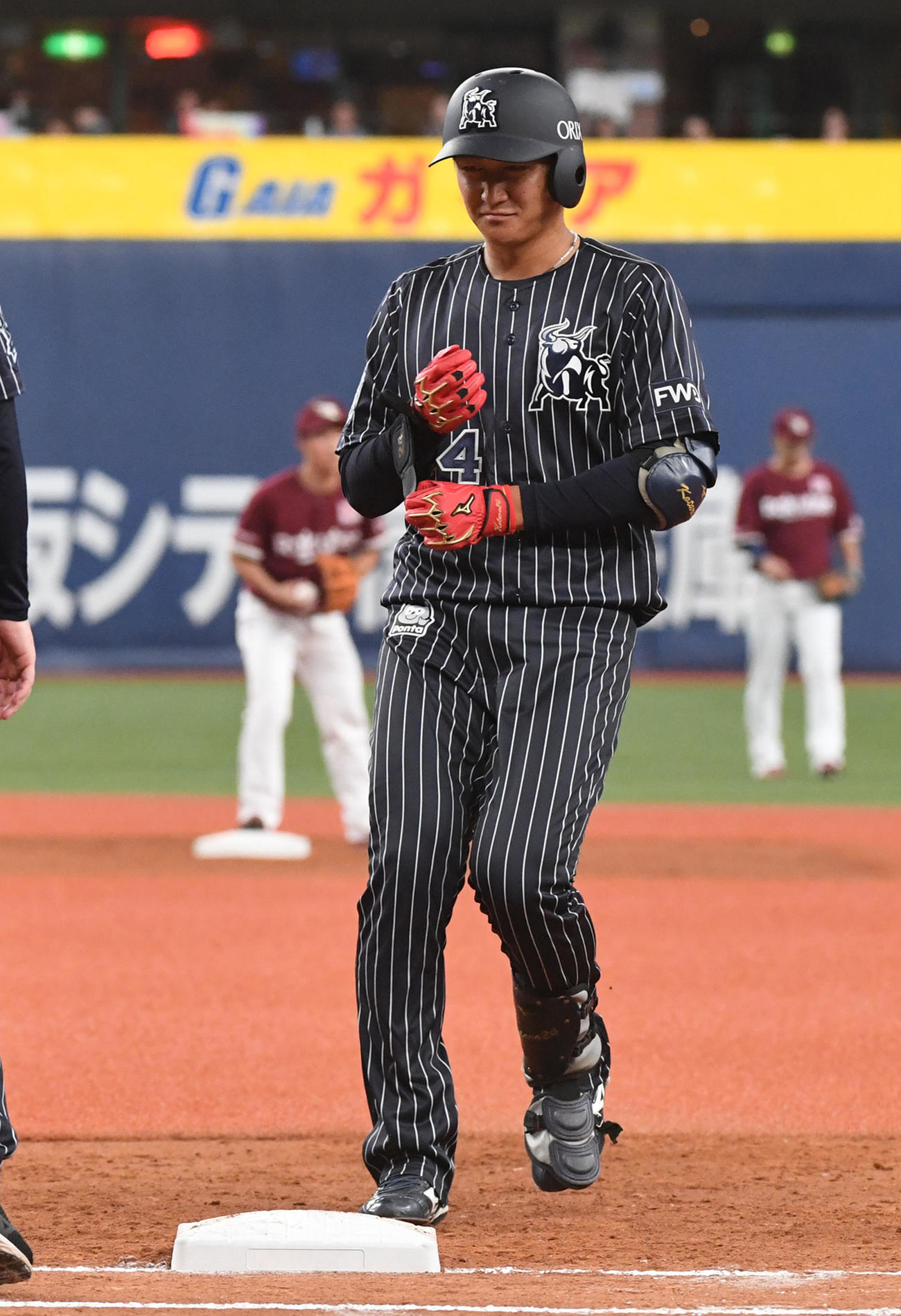 オリックス対楽天　2回裏オリックス無死、紅林はプロ初打席で中前打を放つ（撮影・前岡正明）