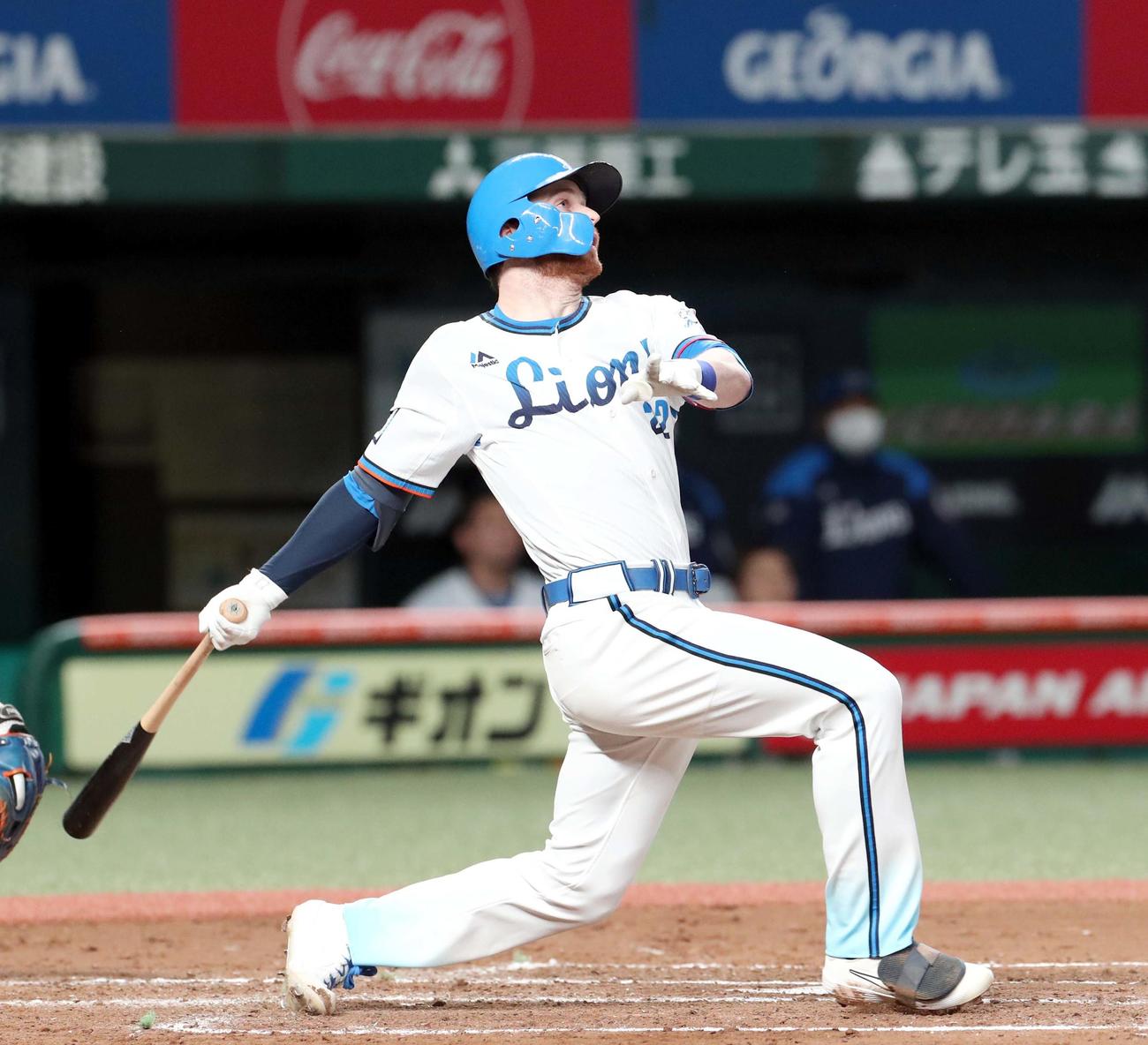 西武対日本ハム　2回裏西武2死一、二塁、スパンジェンバーグは右越え3点本塁打を放つ（撮影・佐藤翔太）