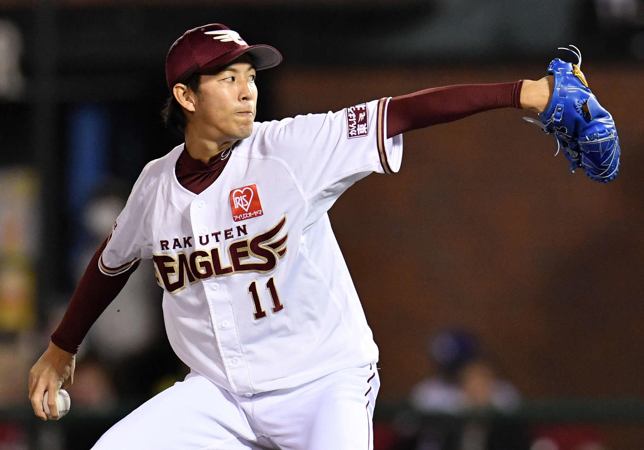 楽天対西武　楽天先発の岸（撮影・滝沢徹郎）