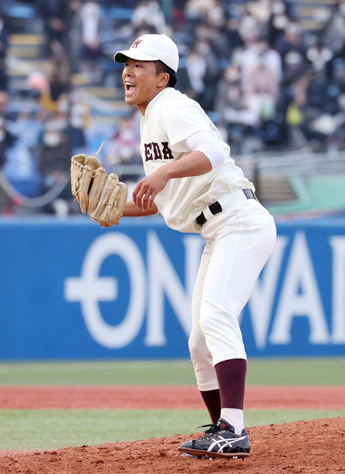慶大対早大 勝利し雄たけびを上げる早大・早川(撮影・鈴木正人)