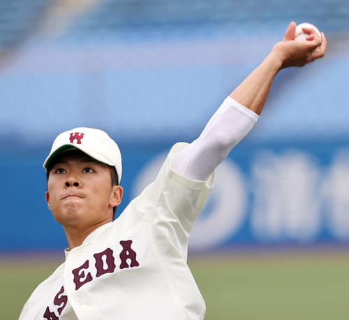 慶大対早大 キャッチボールする早大・早川(撮影・鈴木正人)