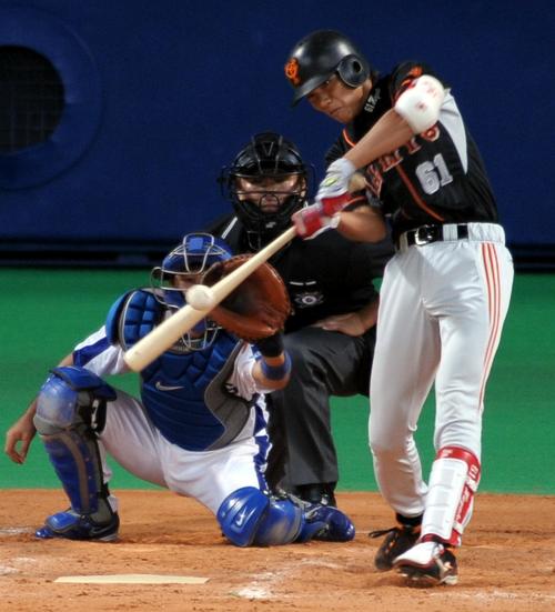 巨人坂本2000安打年少＆スピード10傑は3人目 - プロ野球写真ニュース