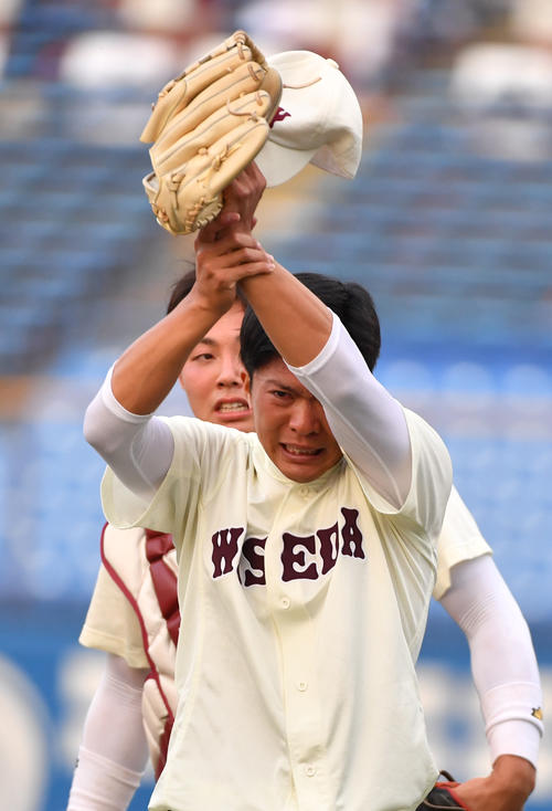 早大対慶大　優勝した早大・早川は号泣する（撮影・柴田隆二）