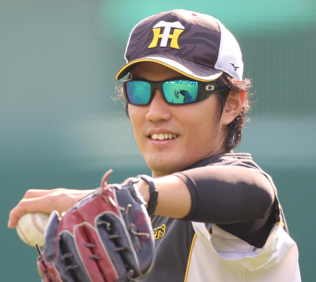 キャッチボールを行う阪神藤浪晋太郎（撮影・清水貴仁）